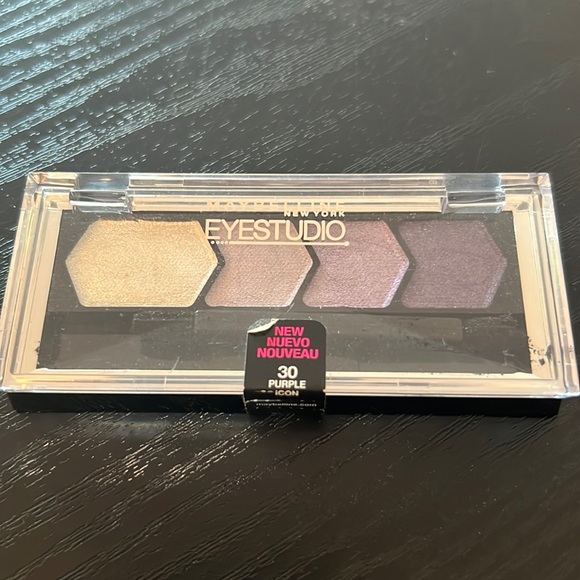 🎃✨Maybelline Purple Icon Eyeshadow